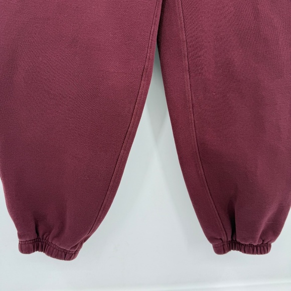 Aritzia Joggers Women 2XS Faded Burgundy Meg Fit Sweatpants Cozy Fleece Comfy - Picture 3 of 16